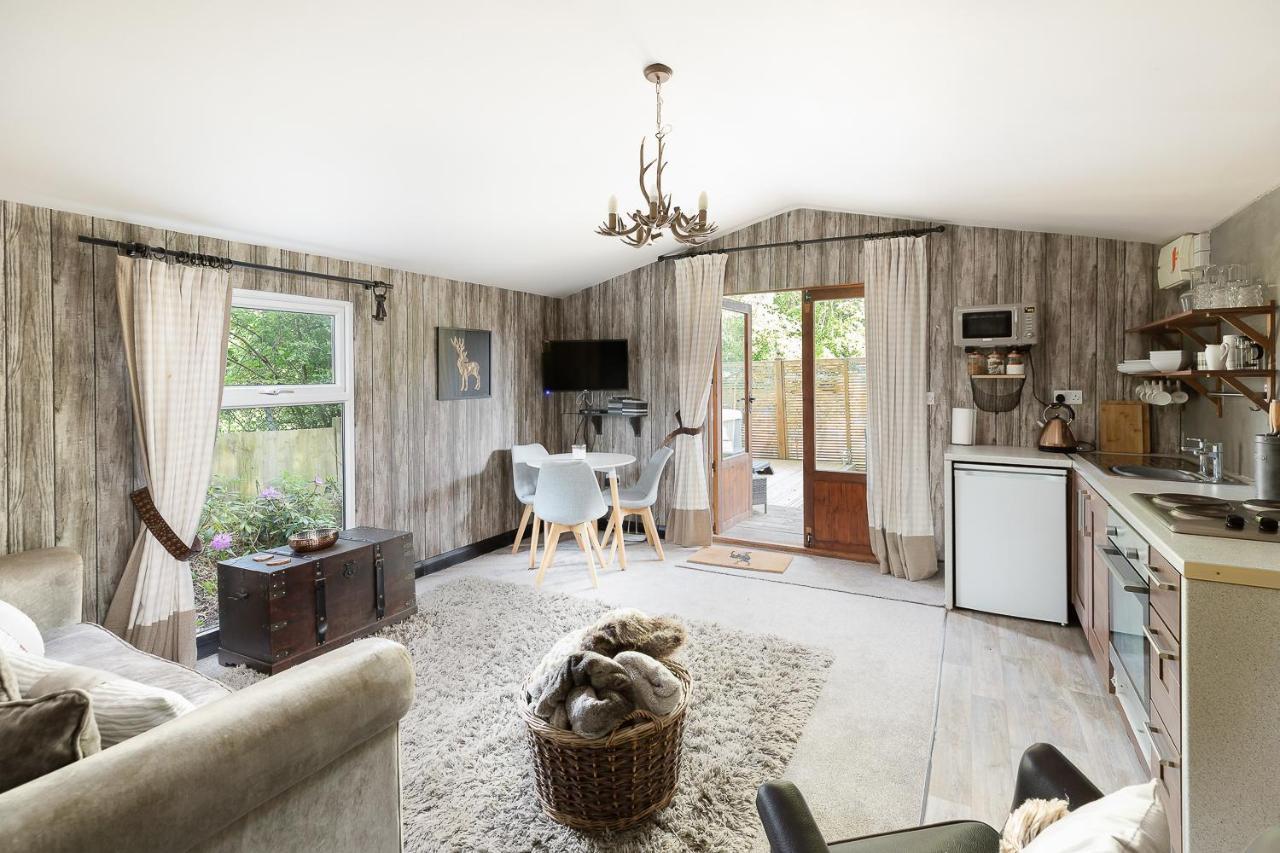 The Log Cabin With Private Hot Tub, Bath Willa Zewnętrze zdjęcie